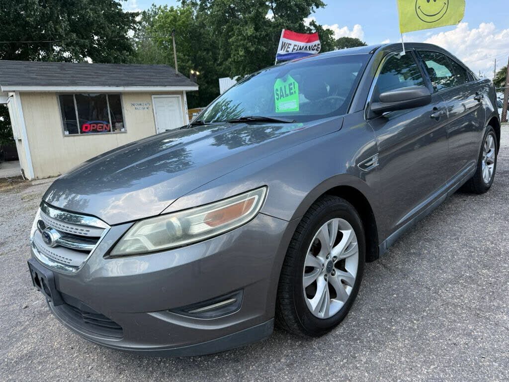 2011 FORD Taurus