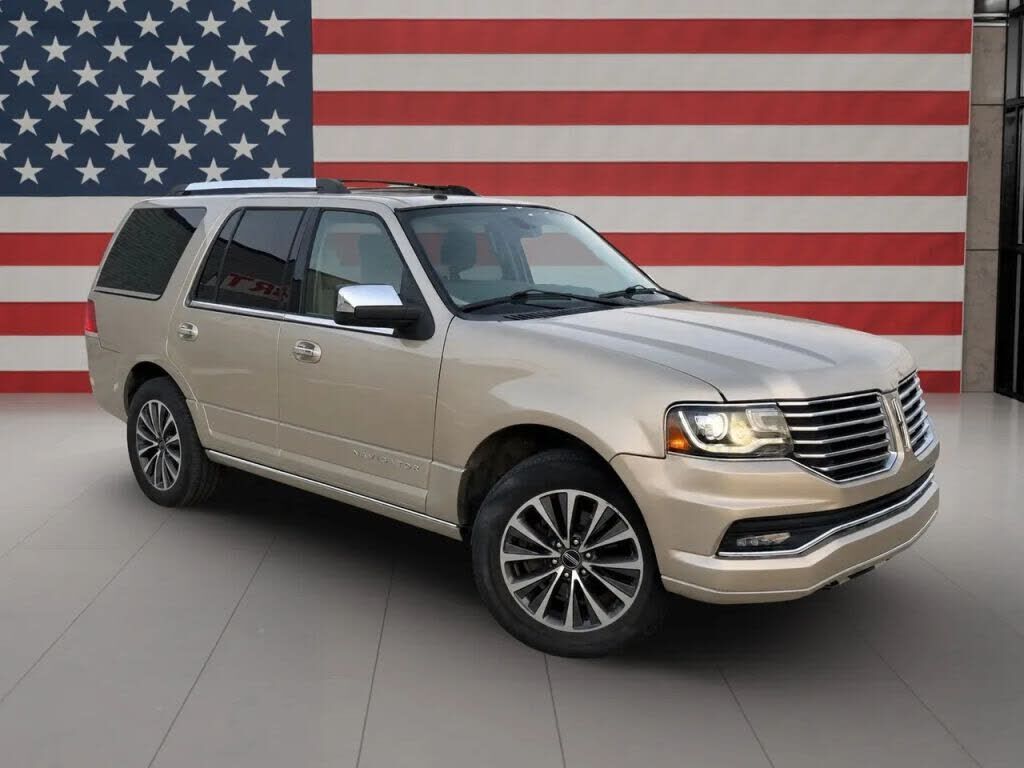 2017 LINCOLN Navigator