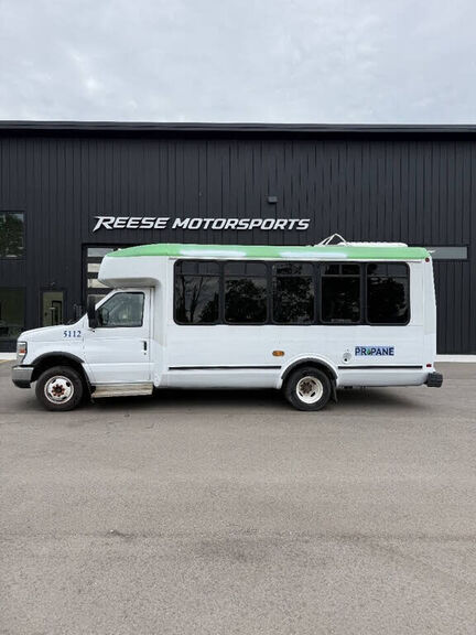 2017 FORD E-450