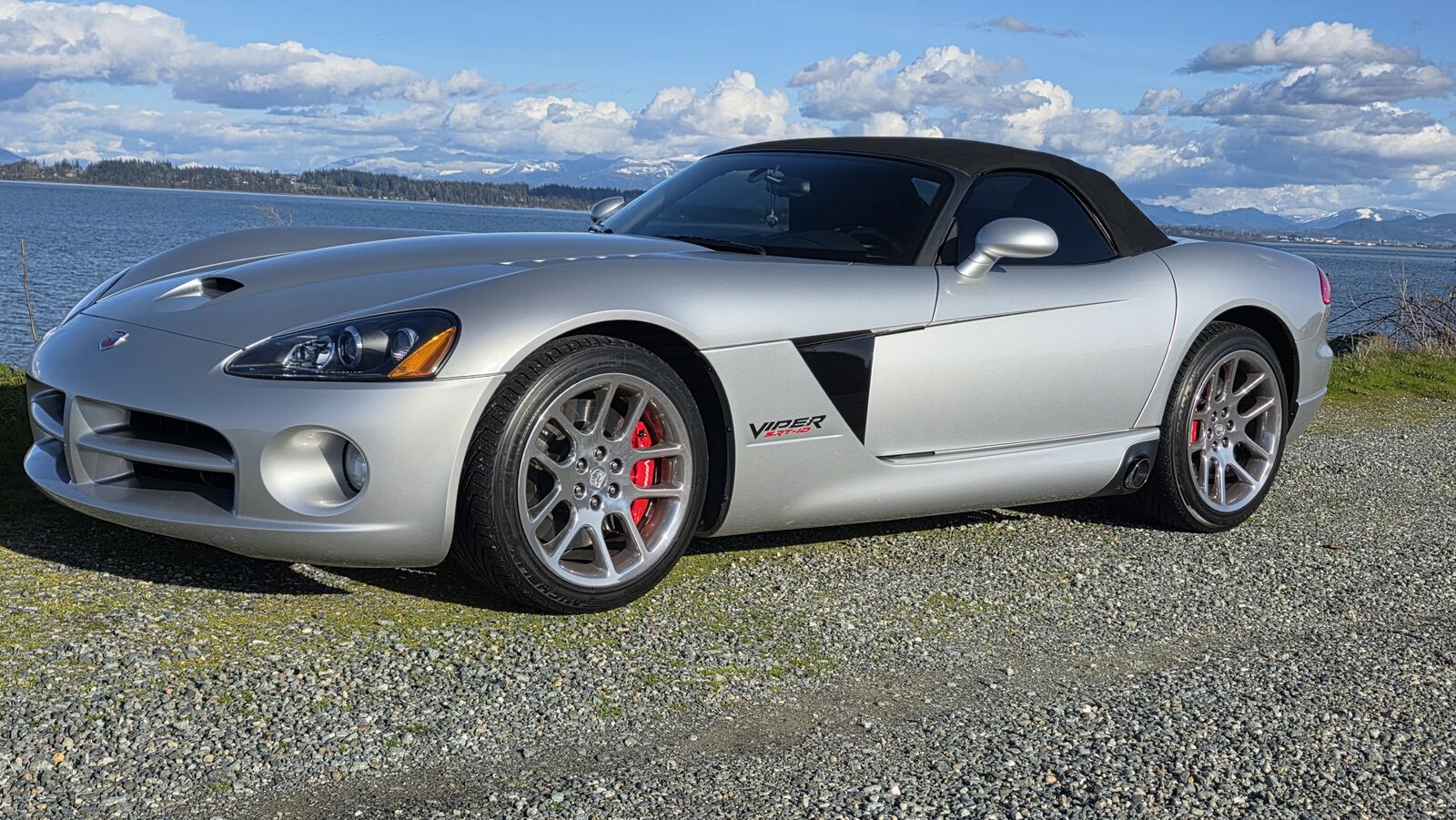 2005 DODGE Viper