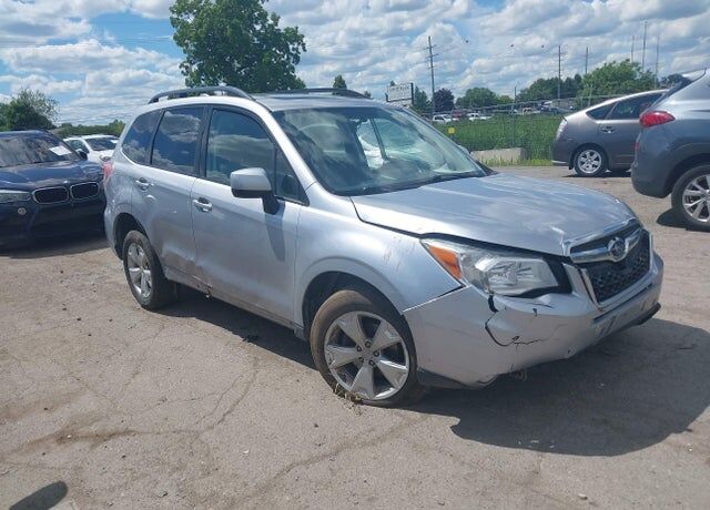 2016 SUBARU Forester