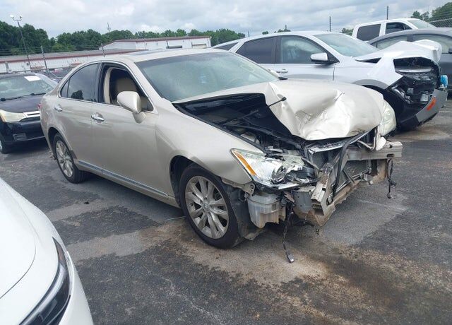 2011 LEXUS ES