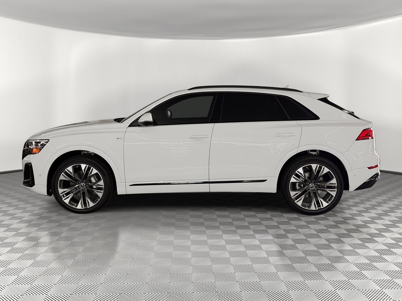 2026 Audi Q8