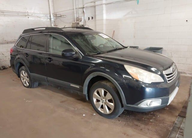 2012 SUBARU Outback