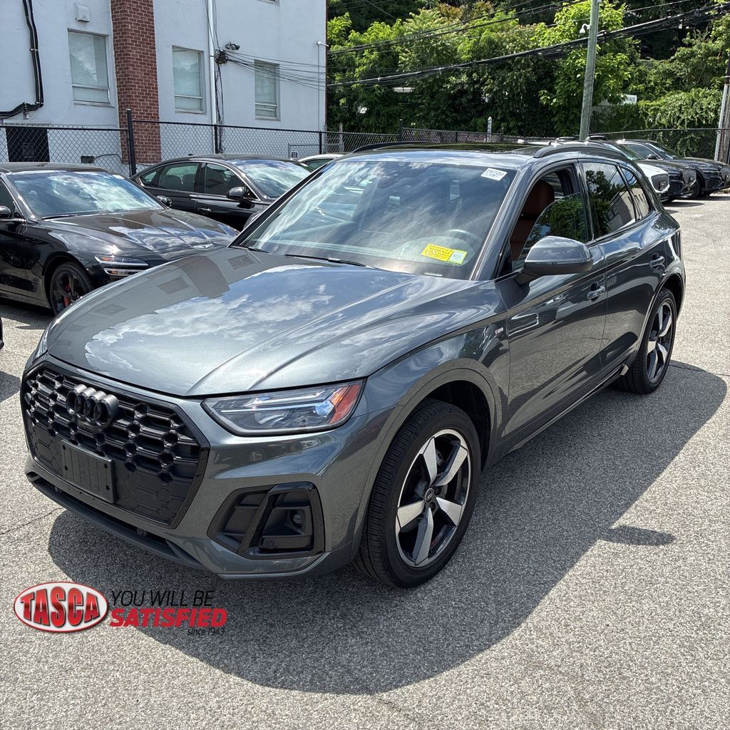 2022 AUDI Q5