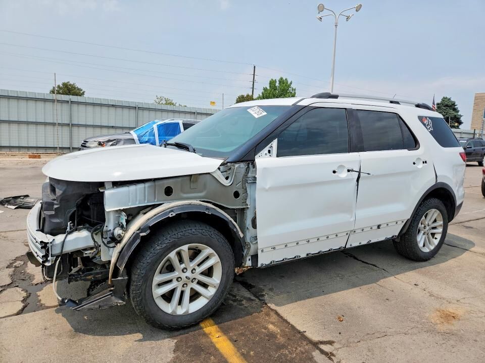 2014 FORD Explorer