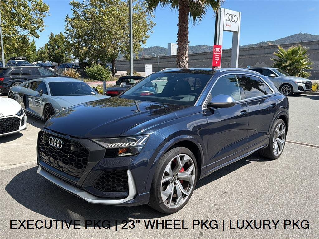 2024 AUDI RS Q8