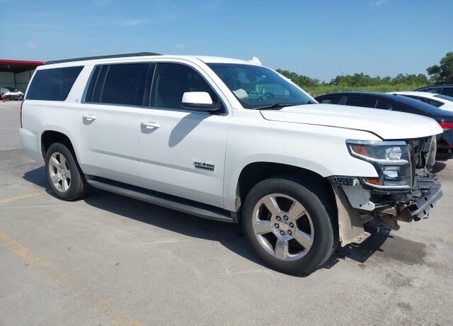 2016 CHEVROLET Suburban