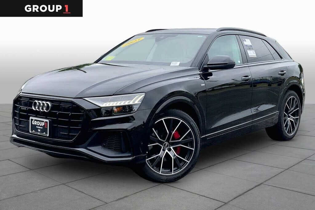 2023 AUDI Q8