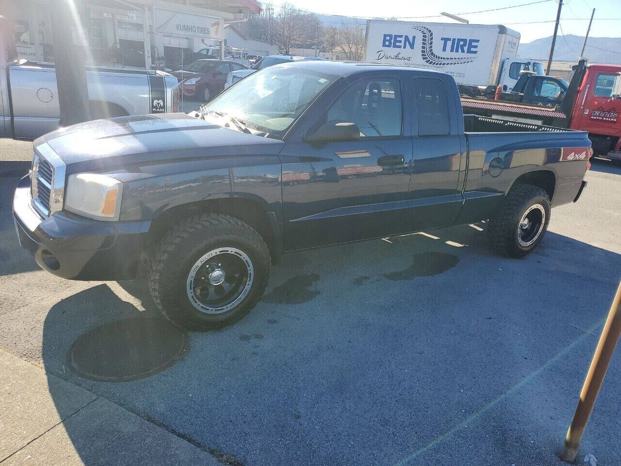 2006 DODGE Dakota