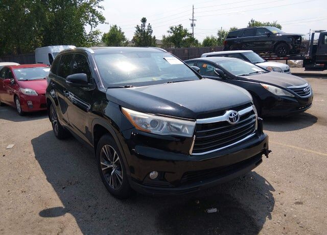 2016 TOYOTA Highlander