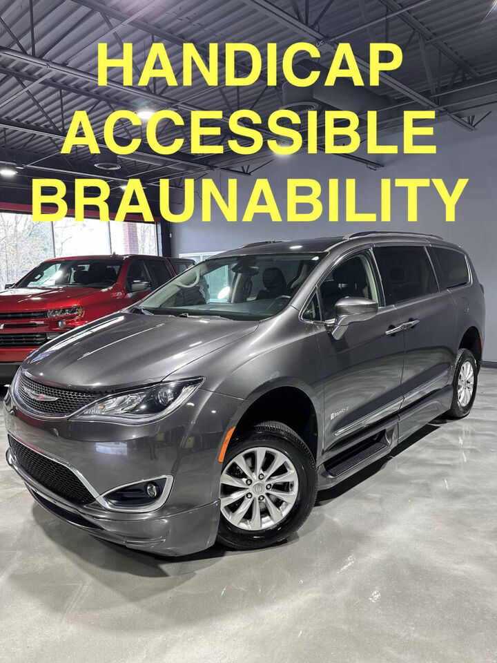 2018 CHRYSLER Pacifica