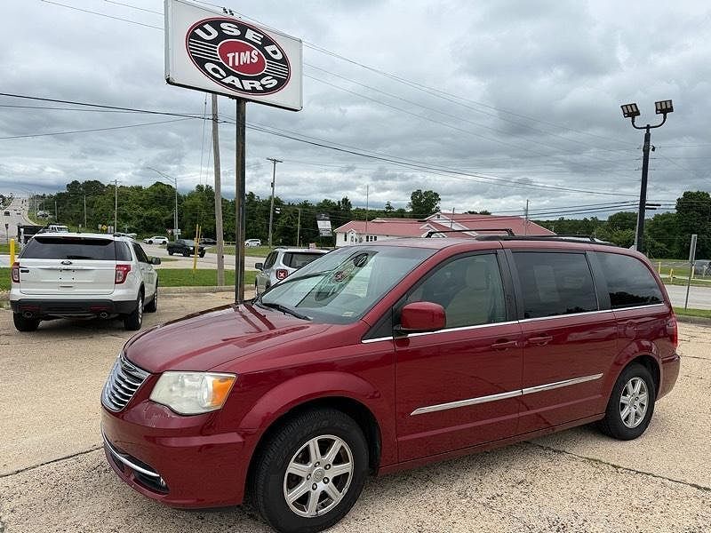 2012 CHRYSLER Town and Country