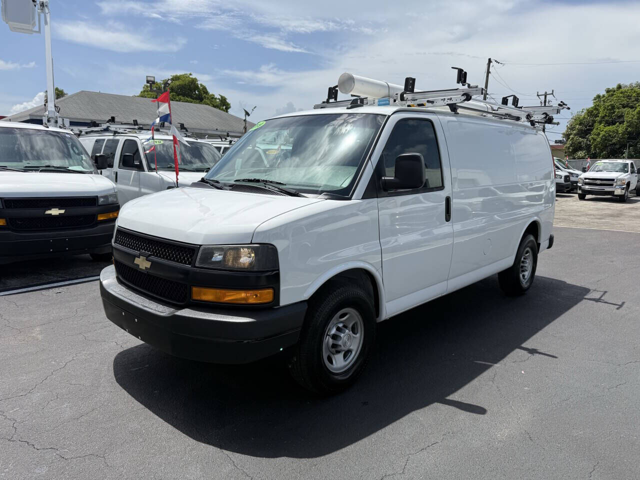 2019 CHEVROLET Express