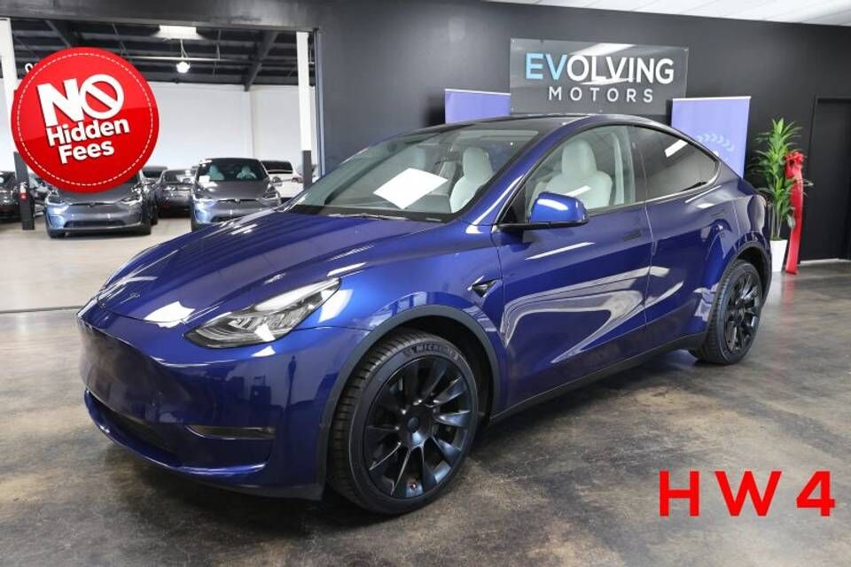 2023 TESLA Model Y
