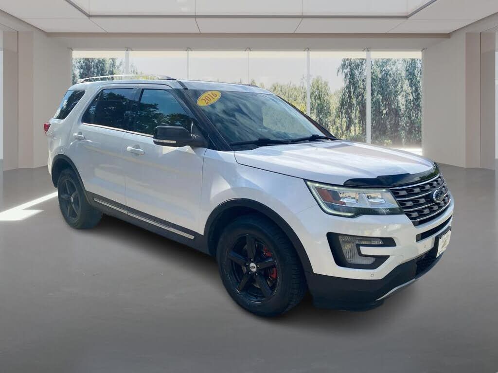 2016 FORD Explorer