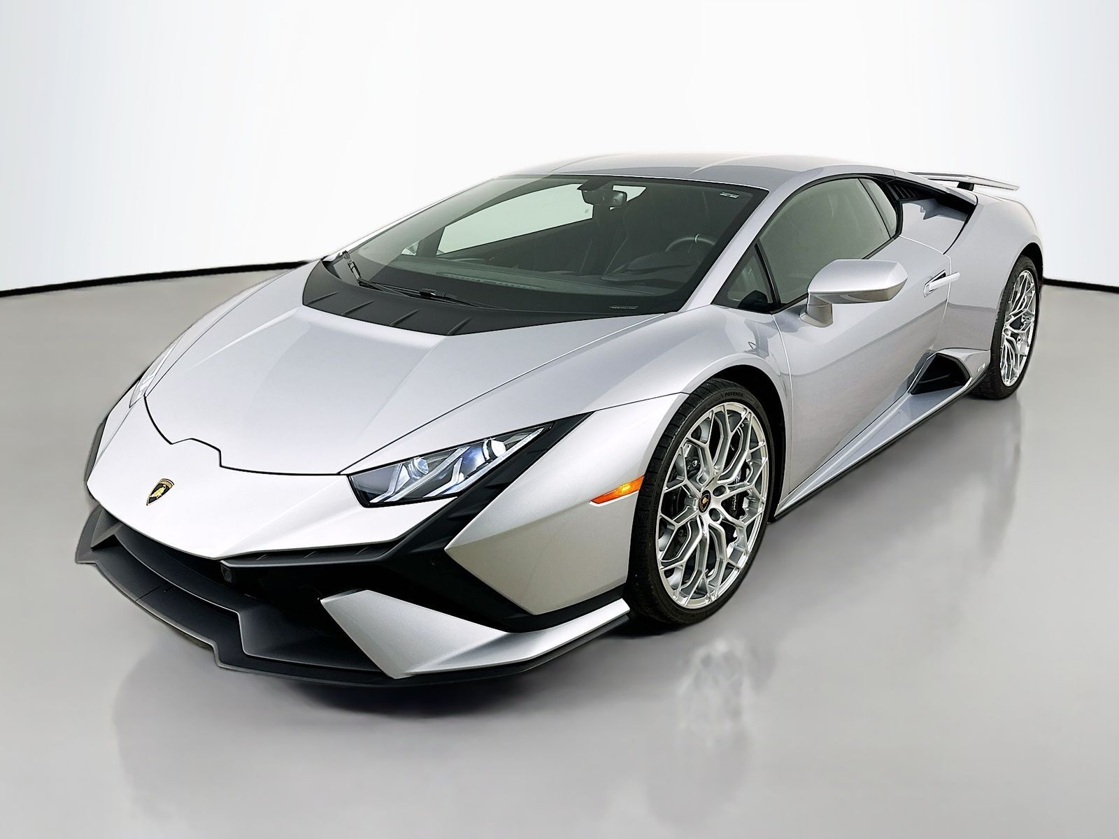 2024 LAMBORGHINI Huracan