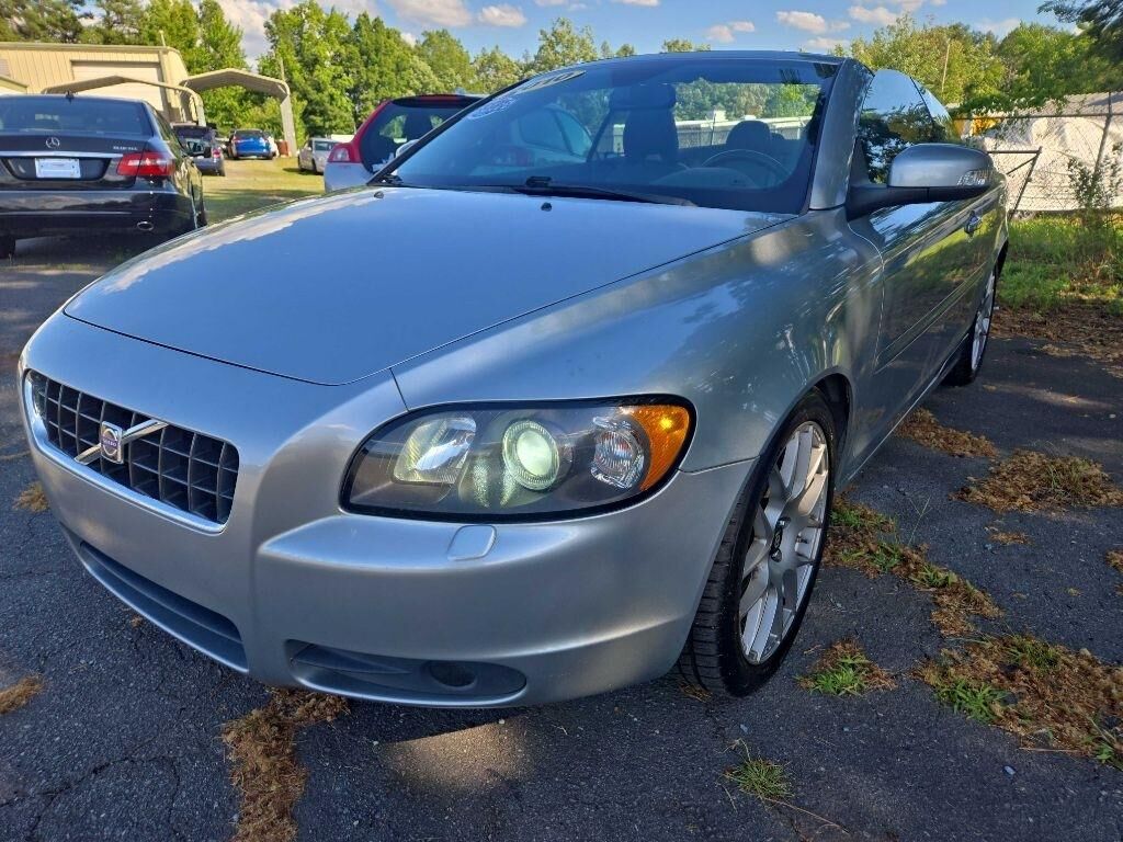 2010 VOLVO C70
