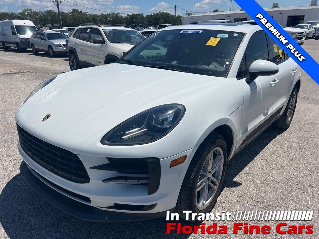 2019 PORSCHE Macan