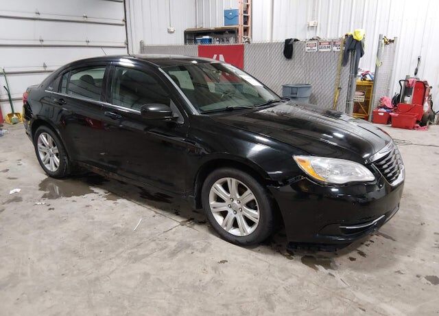 2012 CHRYSLER 200