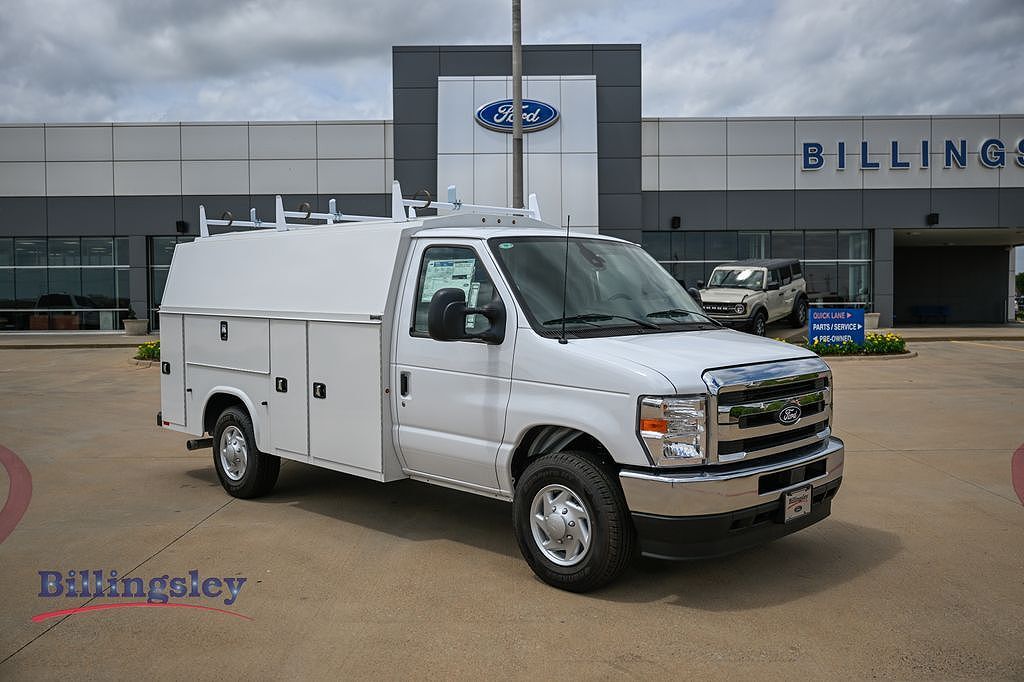 2026 FORD E-350
