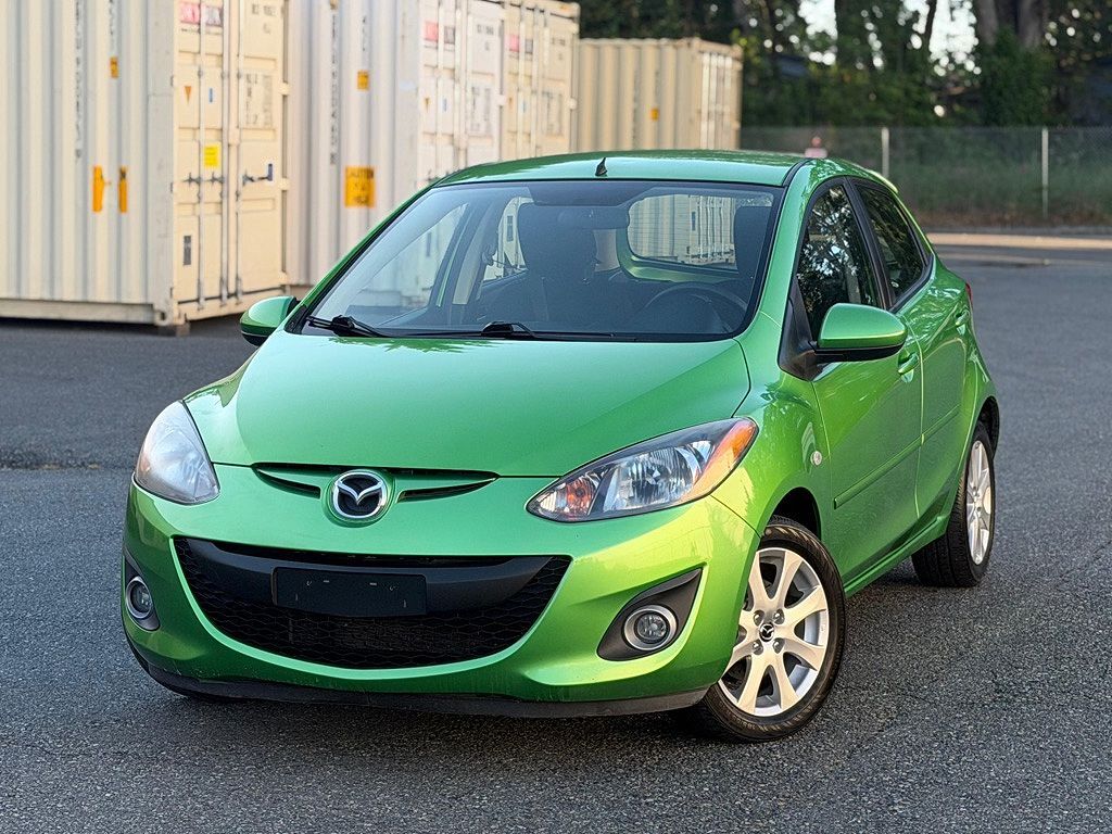 2013 MAZDA Mazda2