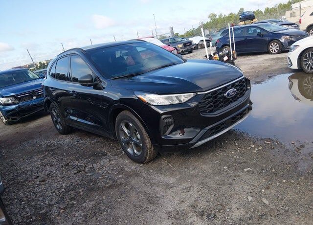 2023 FORD Escape