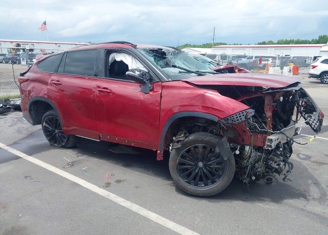 2023 TOYOTA Highlander