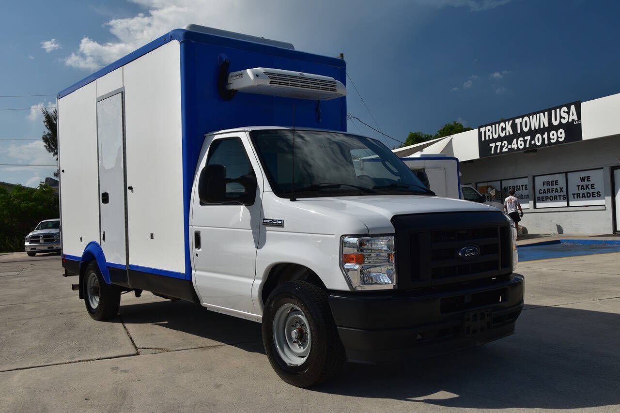 2023 FORD E-350