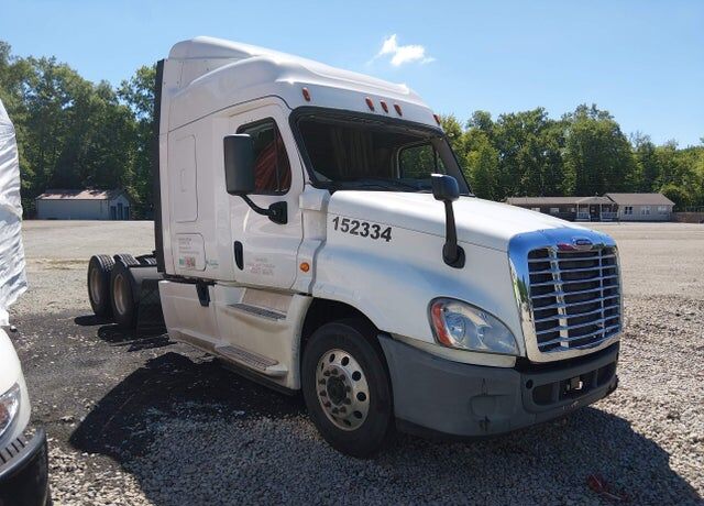 2015 FREIGHTLINER Cascadia
