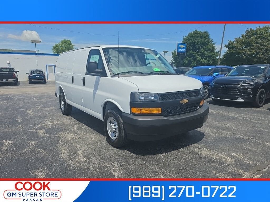 2026 CHEVROLET Express