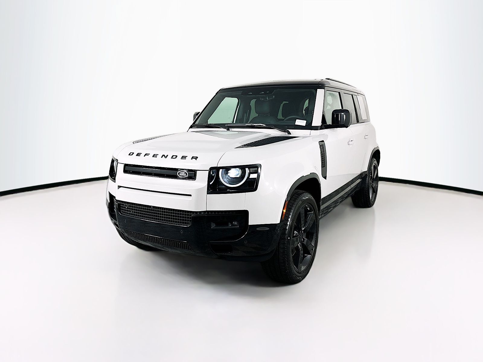 2026 LAND ROVER Defender