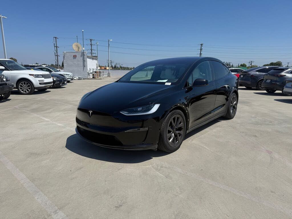 2024 TESLA Model X