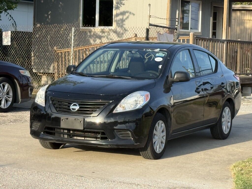 2014 NISSAN Versa