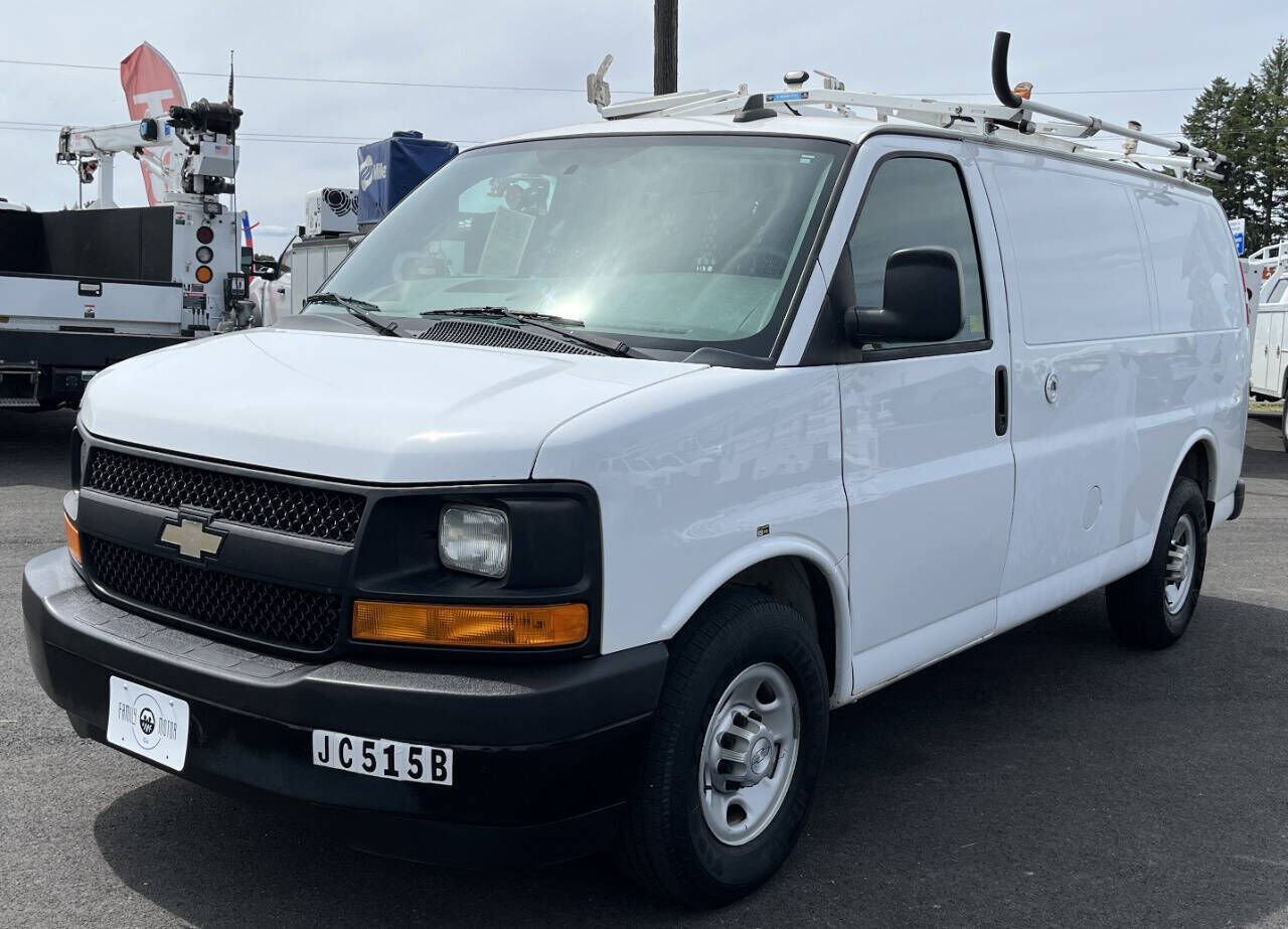 2017 CHEVROLET Express