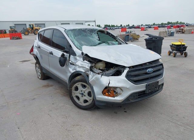2017 FORD Escape