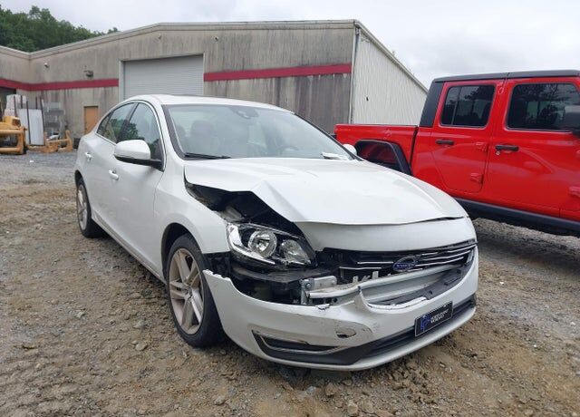 2014 VOLVO S60