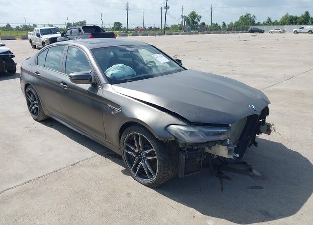 2022 BMW M5