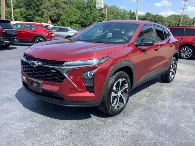 2025 CHEVROLET Trax
