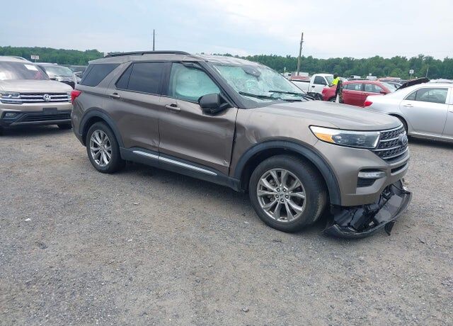2021 FORD Explorer