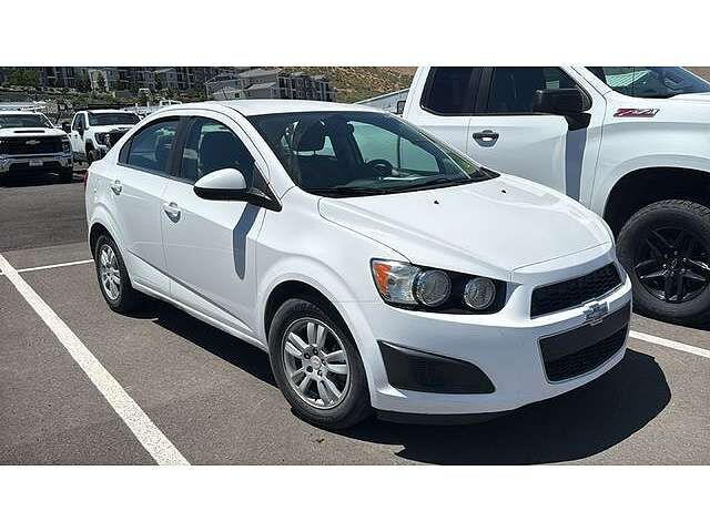 2015 CHEVROLET Sonic