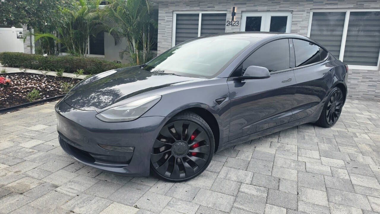 2022 TESLA Model 3