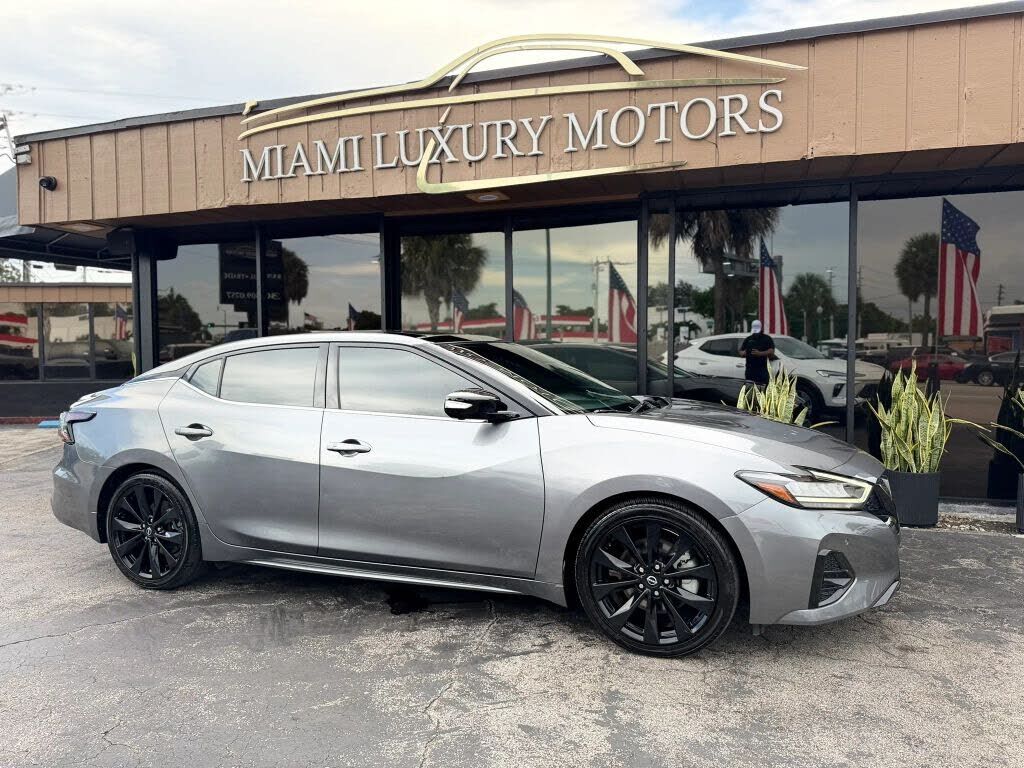 2023 NISSAN Maxima