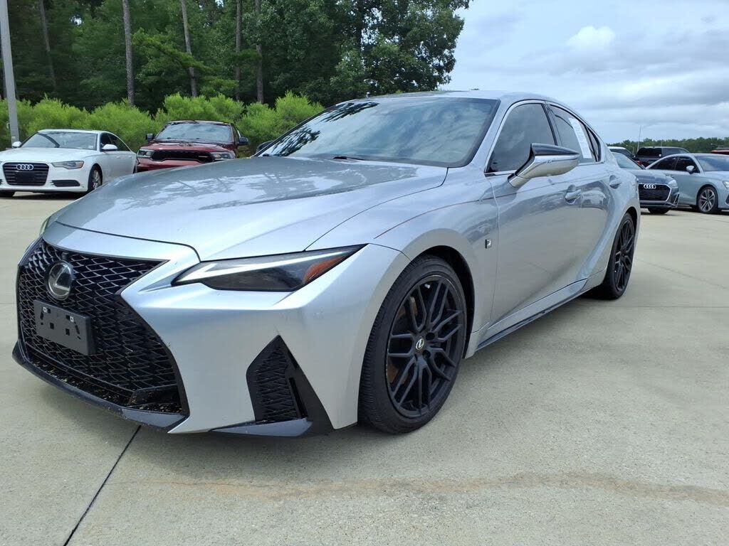 2023 LEXUS IS