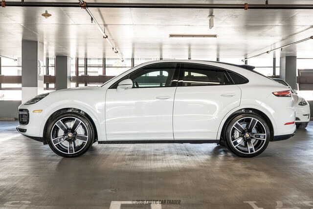 2023 PORSCHE Cayenne