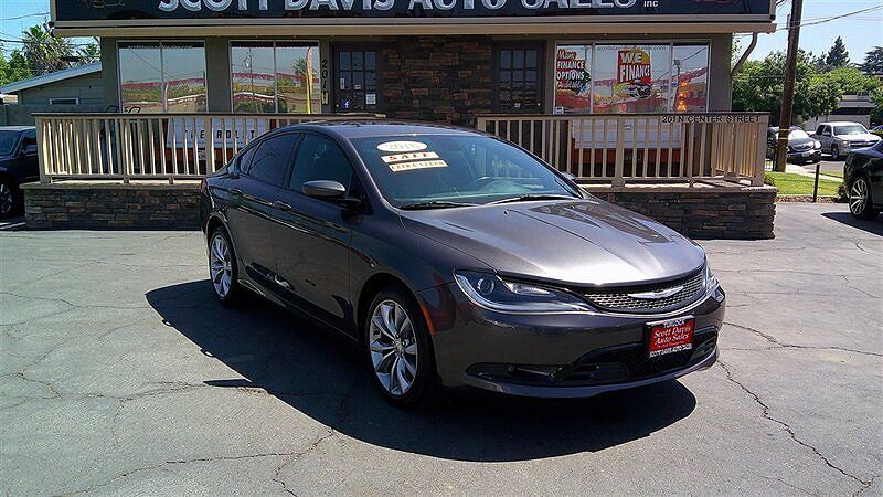 2016 CHRYSLER 200