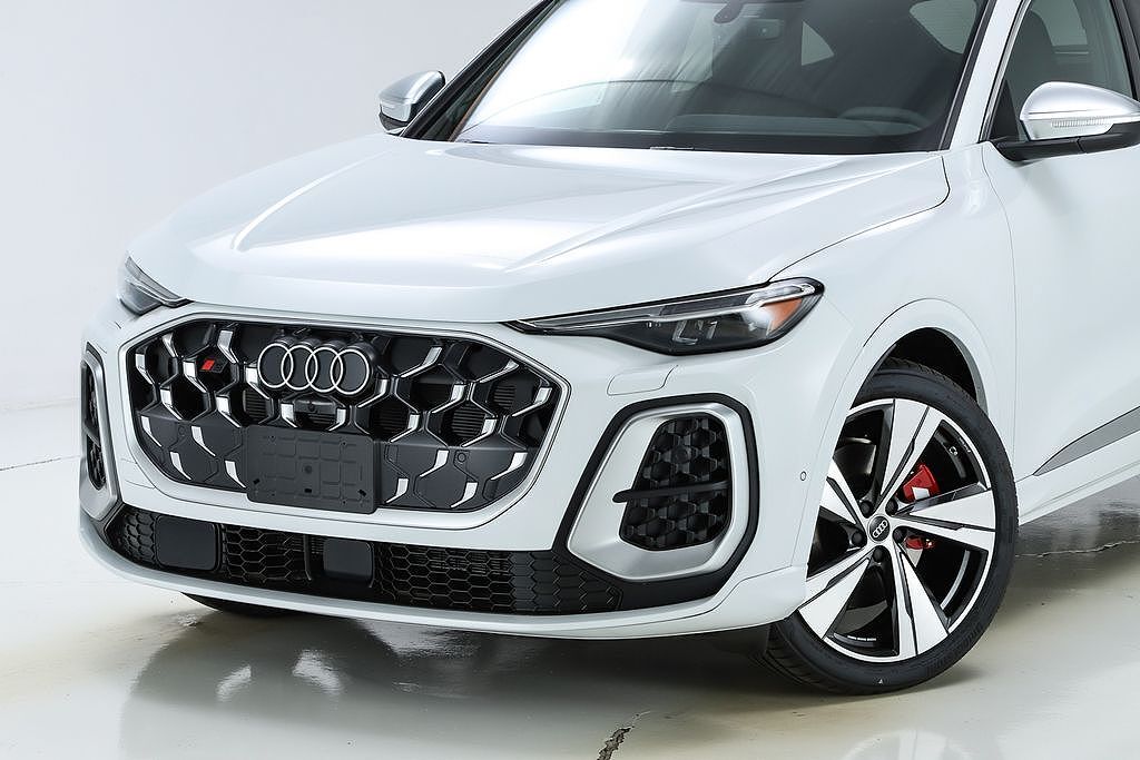 2026 Audi SQ5