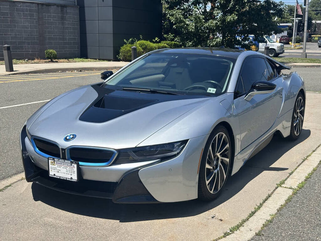 2016 BMW i8