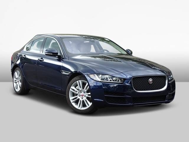 2019 JAGUAR XE