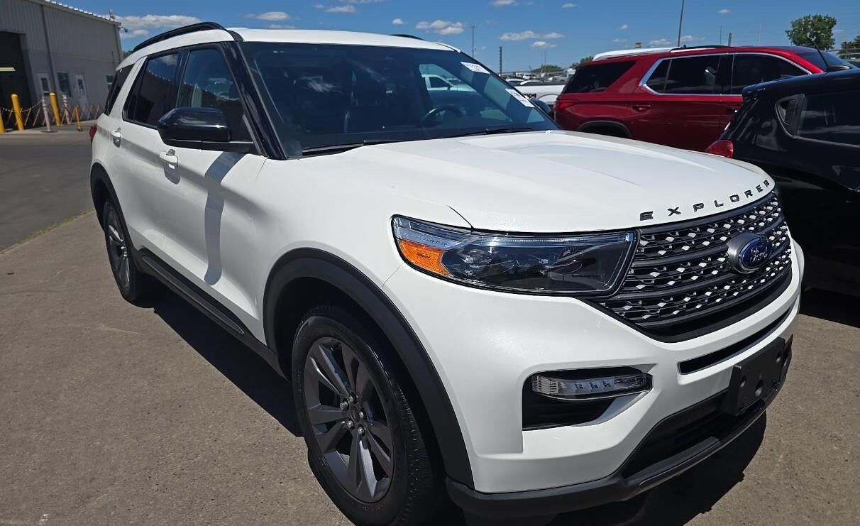 2023 FORD Explorer